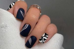 The most beautiful simple and subtle nail model and design 3